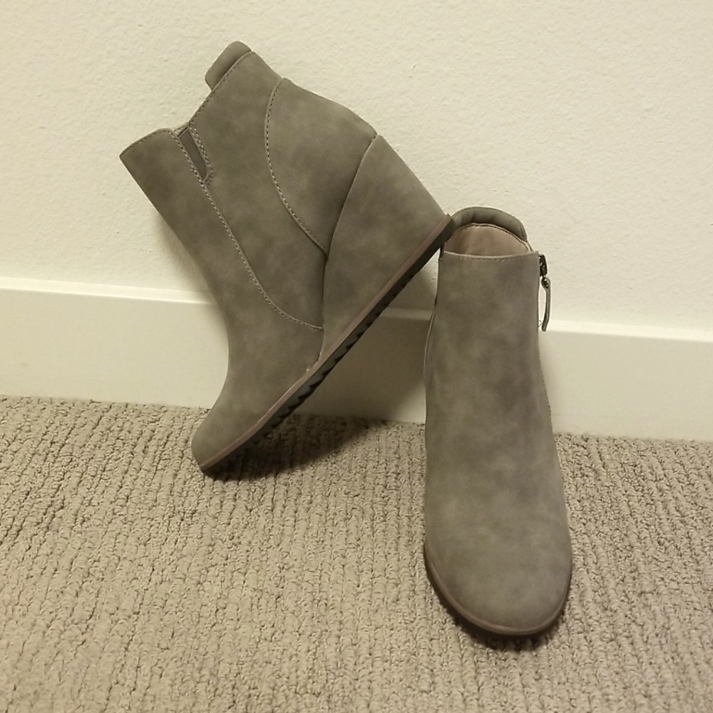 Soul Naturalizer Grey Wedge Booties 6.5